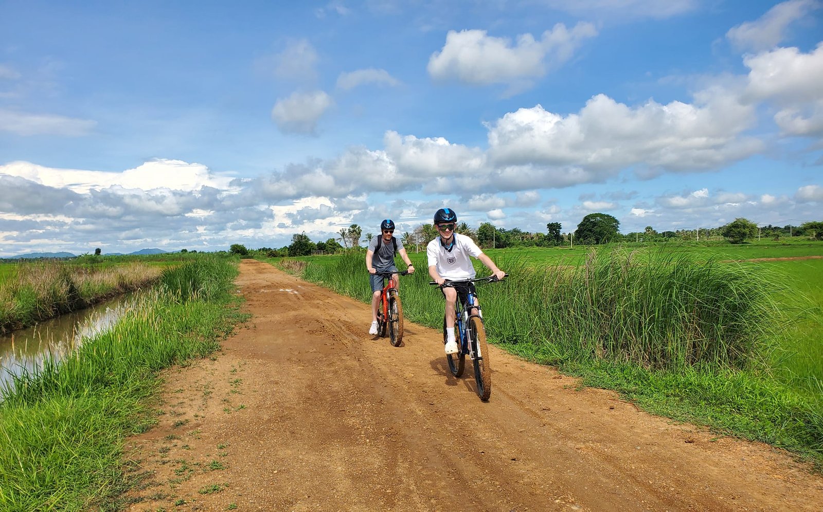 Mekong River and Preah Vihea Cycling Tours 7 Days